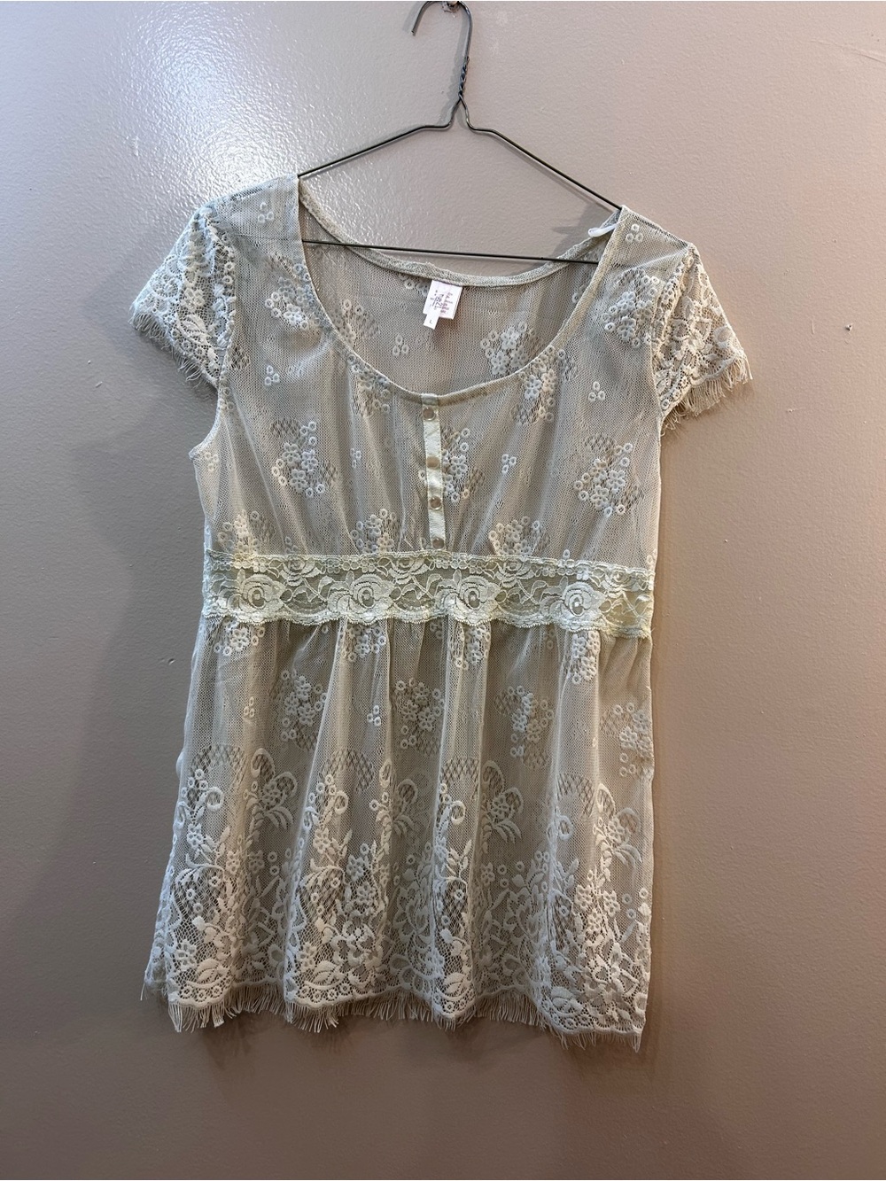 Rue21 Cream Lace Floral Mesh Top